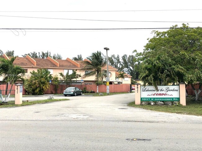 Building Photo - 9837 W Okeechobee Rd