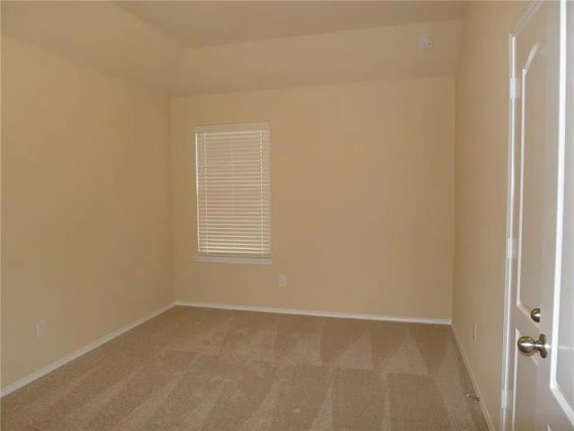 Building Photo - 2824 Castle Creek Dr