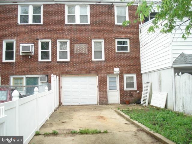 EXTERIOR REAR - 308 Comly Ave