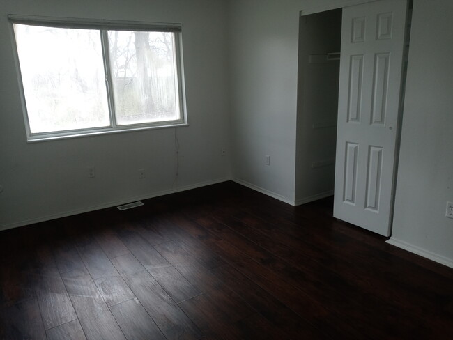 Building Photo - 3513 Golden Meadows Ct