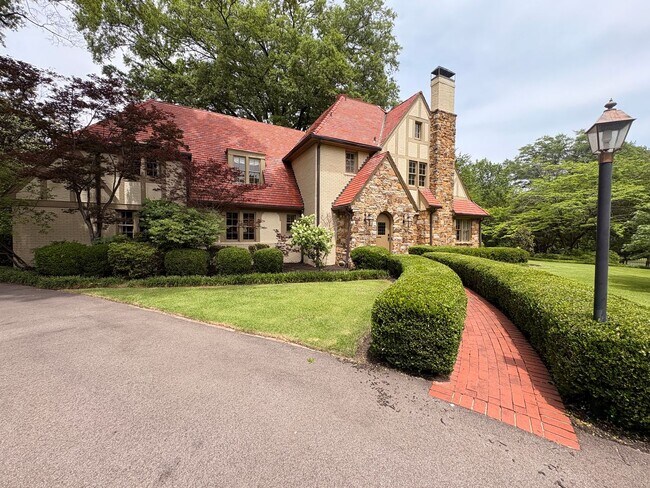 Building Photo - One Of Kind Home In Hedgemore Acres Subdivision! Gated! Landscaping Included! Over 5,000 Sq Ft! M...