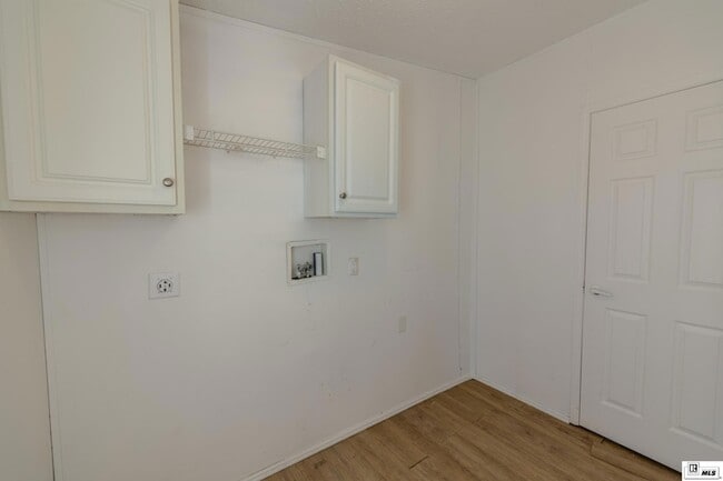 Building Photo - 205 Par Rd 2226