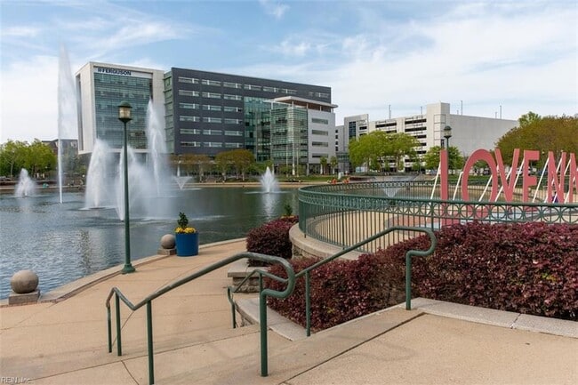 Building Photo - 670 Town Center Dr