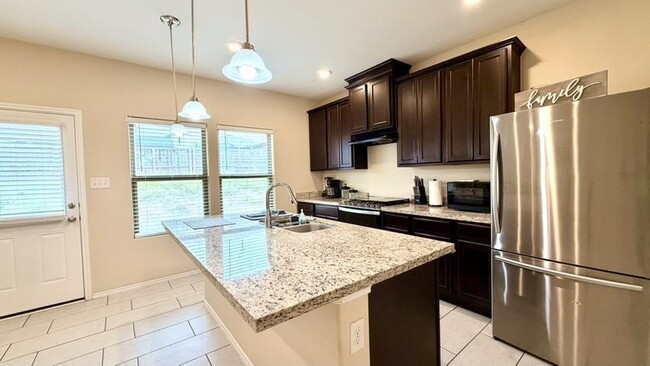 Building Photo - 11104 Santillana Loop