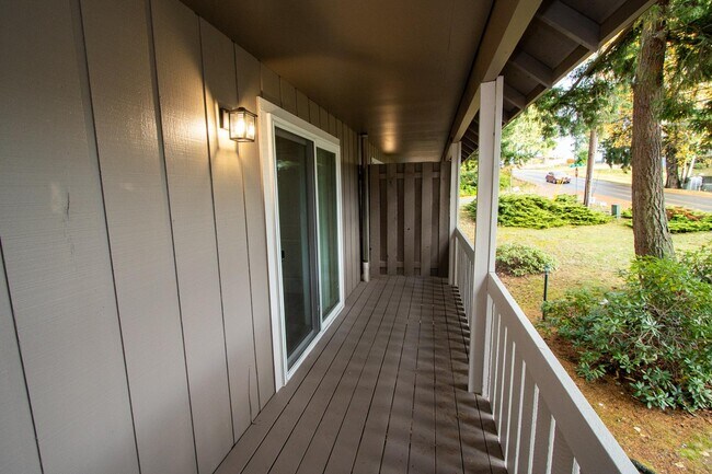 Primary Photo - 403 43rd Ave SW