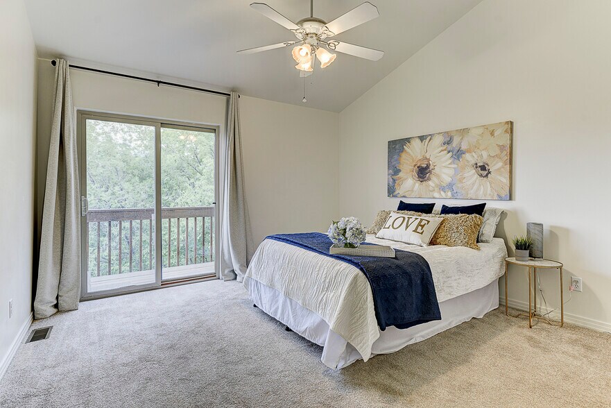 Building Photo - 619 Manitou Blvd