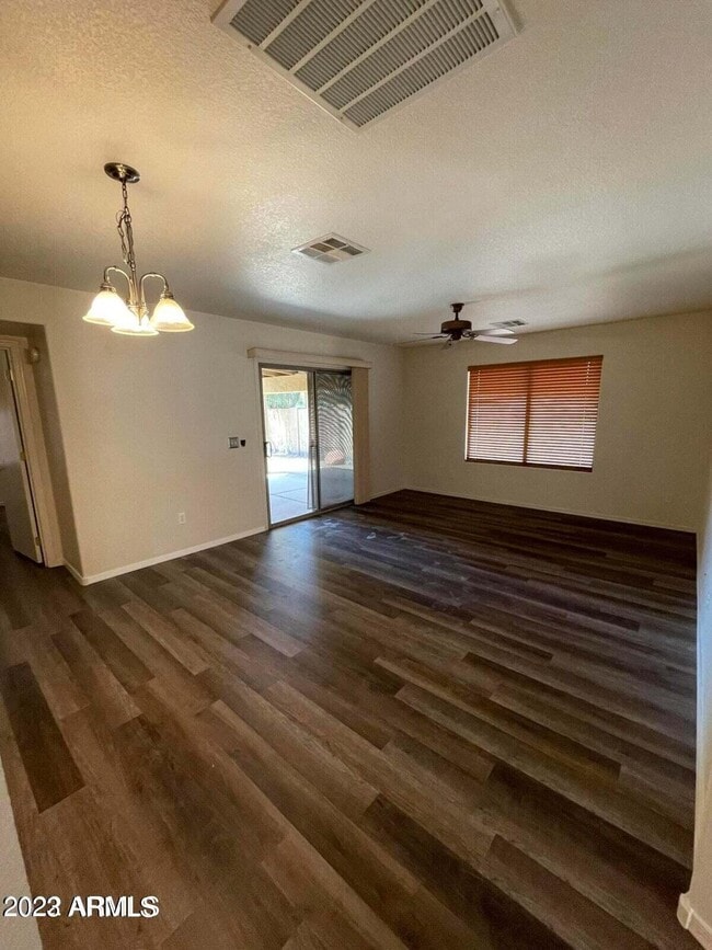 Building Photo - 46095 W Windmill Dr