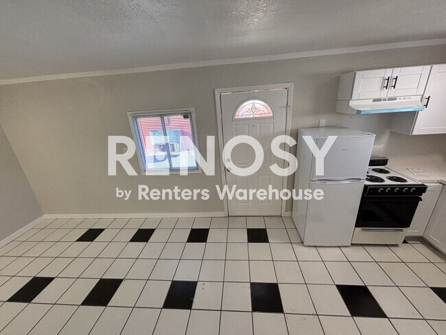 Building Photo - Modern, Solar Energy, 2-Bedroom detached Casita!