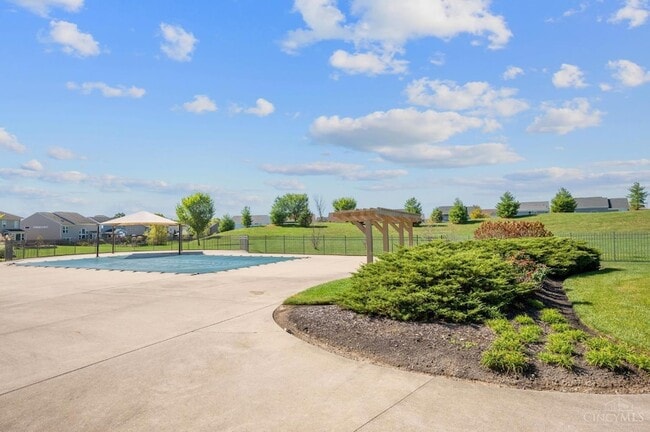 Building Photo - 108 Old Pond Rd