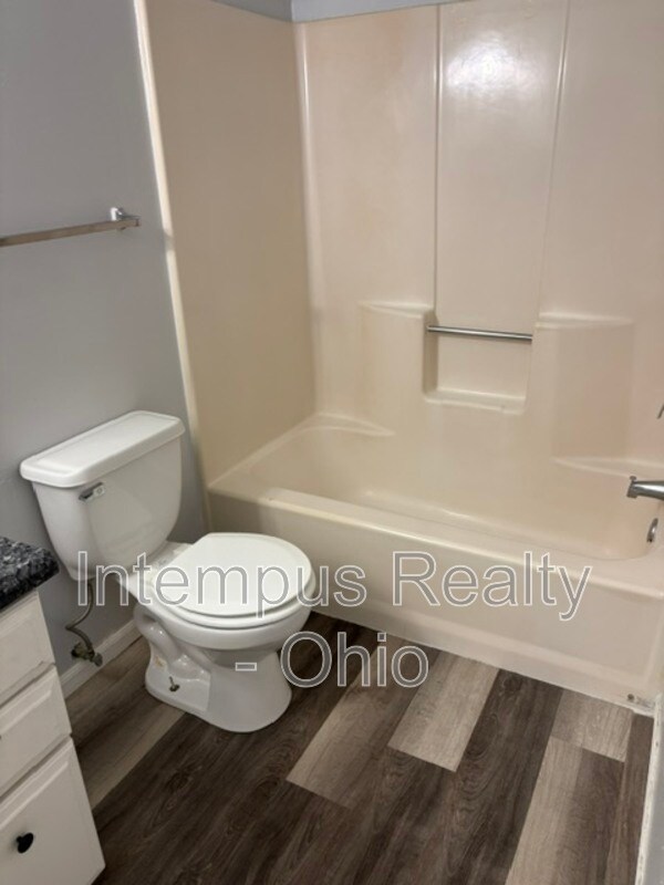 Building Photo - 5936 Callaway Cir