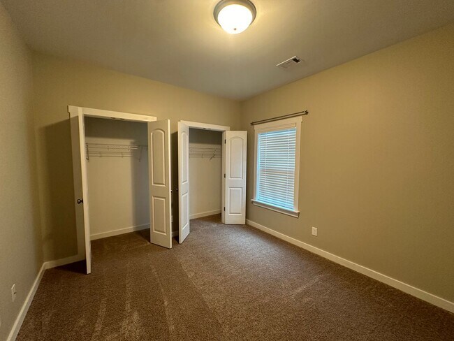 Building Photo - Beautiful Prattville Home