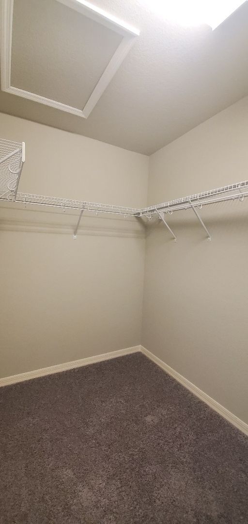 Building Photo - 4-Bedroom, 2-Bathroom in Villamar Winter Haven