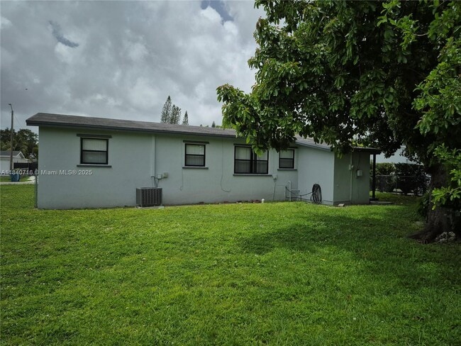 Building Photo - 11521 SW 138th St