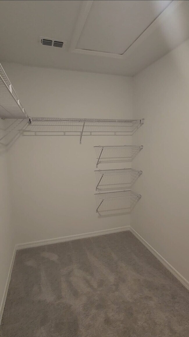 Building Photo - 11041 65th Ter E