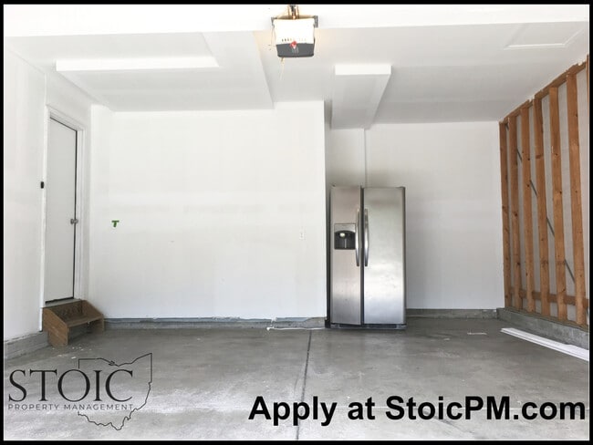 Building Photo - 2810 Raphael Dr