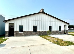 Building Photo - 1604 W B St