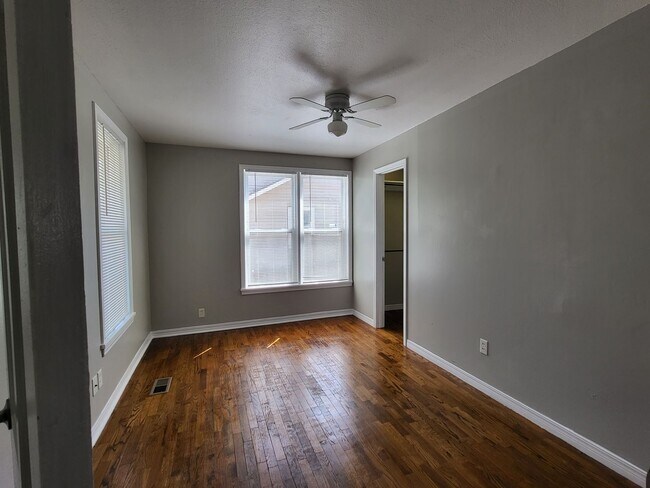 Building Photo - 705 N Boulevard