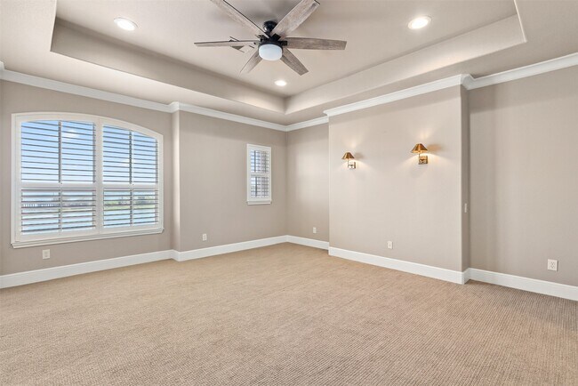 Building Photo - 17 Armand Shore Dr