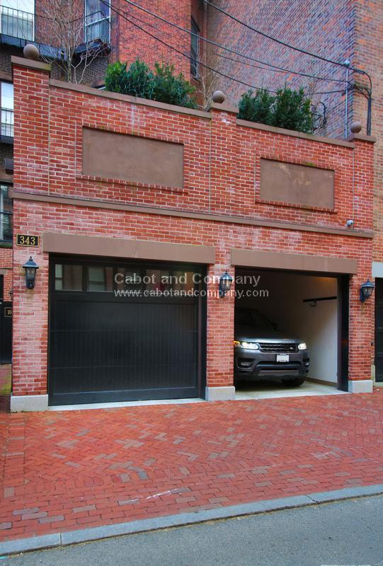 Building Photo - 343 Commonwealth Ave