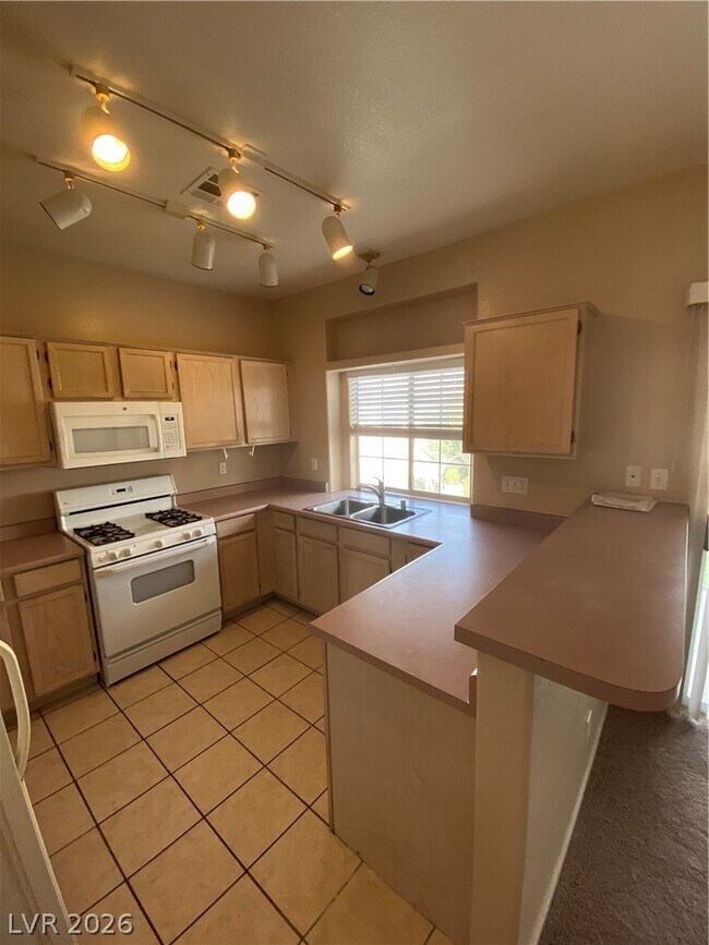 Building Photo - 6804 Indian Chief Dr