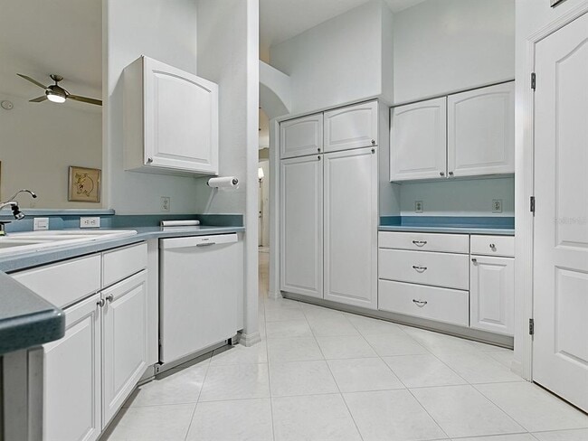 Building Photo - 17037 SE 76th Creekside Cir