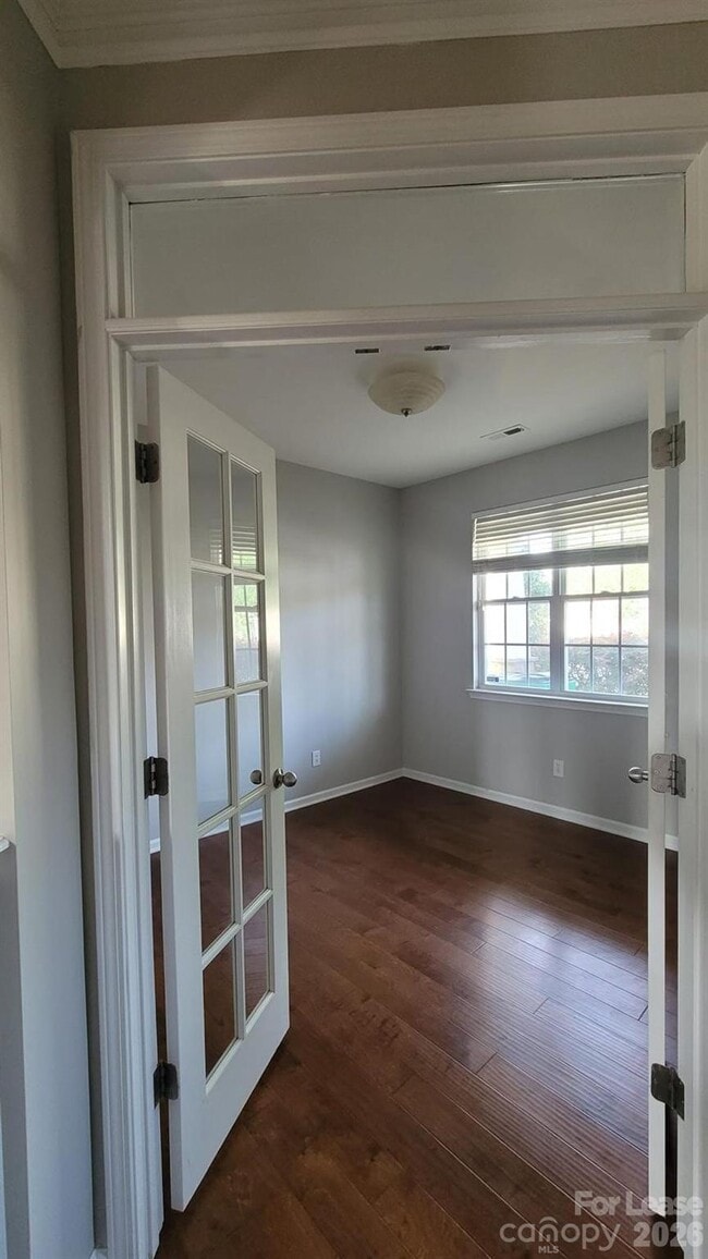 Building Photo - 6508 Manitoba Ln