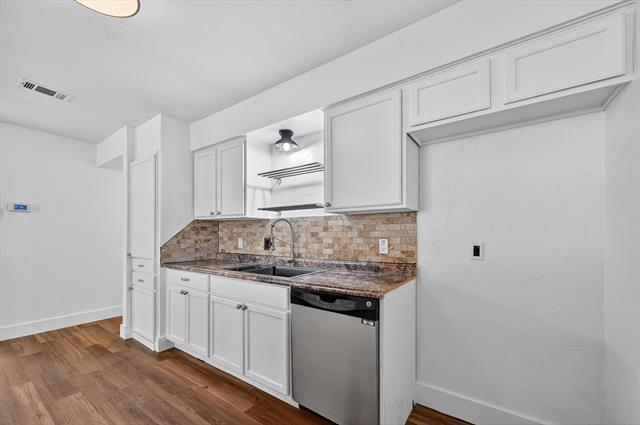 Building Photo - 6516 Meadowview Ln