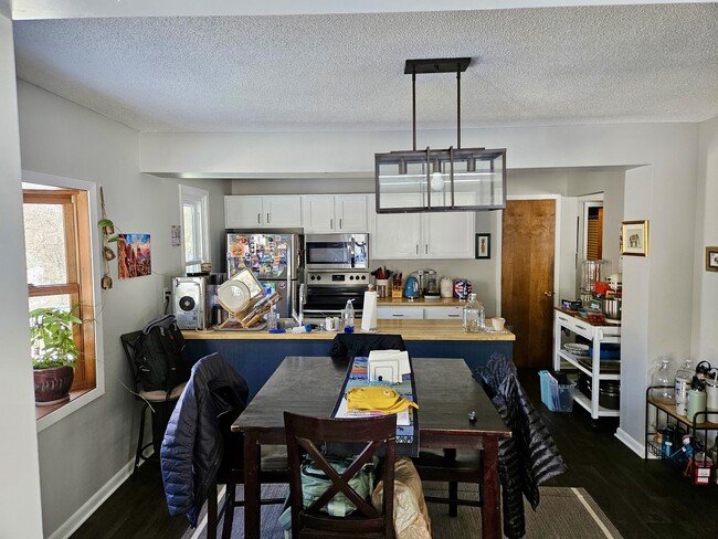 Building Photo - 5660 Wood Duck Cir