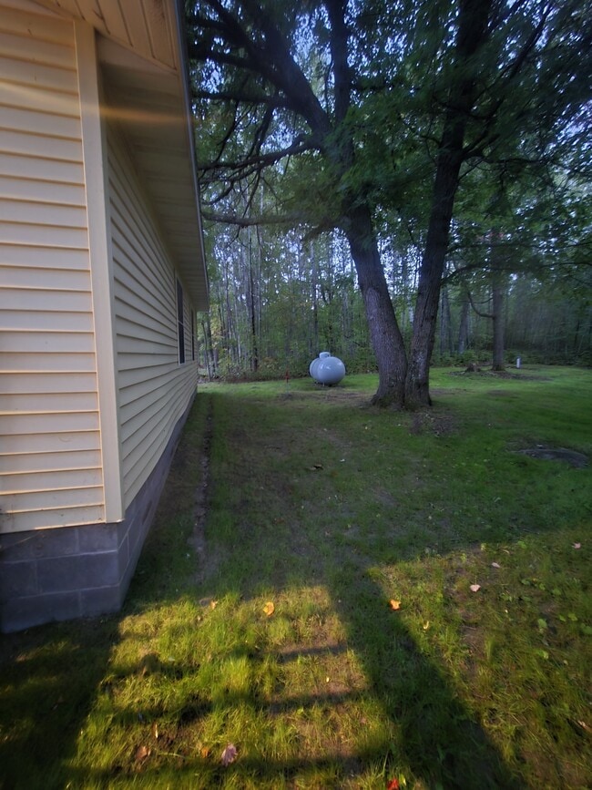 Building Photo - 19114 Wendigo Park Rd