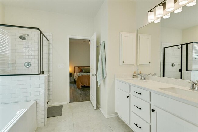 Building Photo - 7216 Kilday Cv