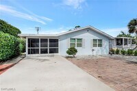 Building Photo - 1009 Ridge St