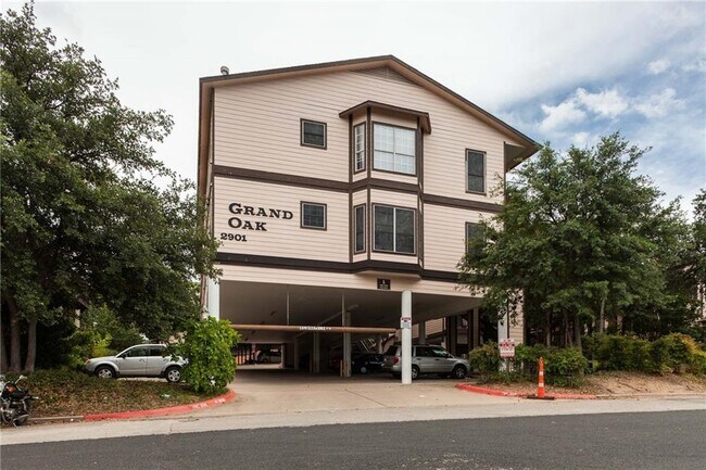 Building Photo - 2901 Swisher St