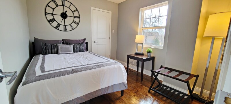 Building Photo - 708 Vermont St