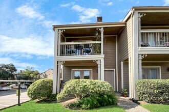 Building Photo - 1860 White Oak Dr