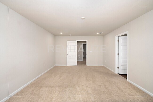 Building Photo - Dream 2-Story 5 BD 3 BA House in Spanish Fort!