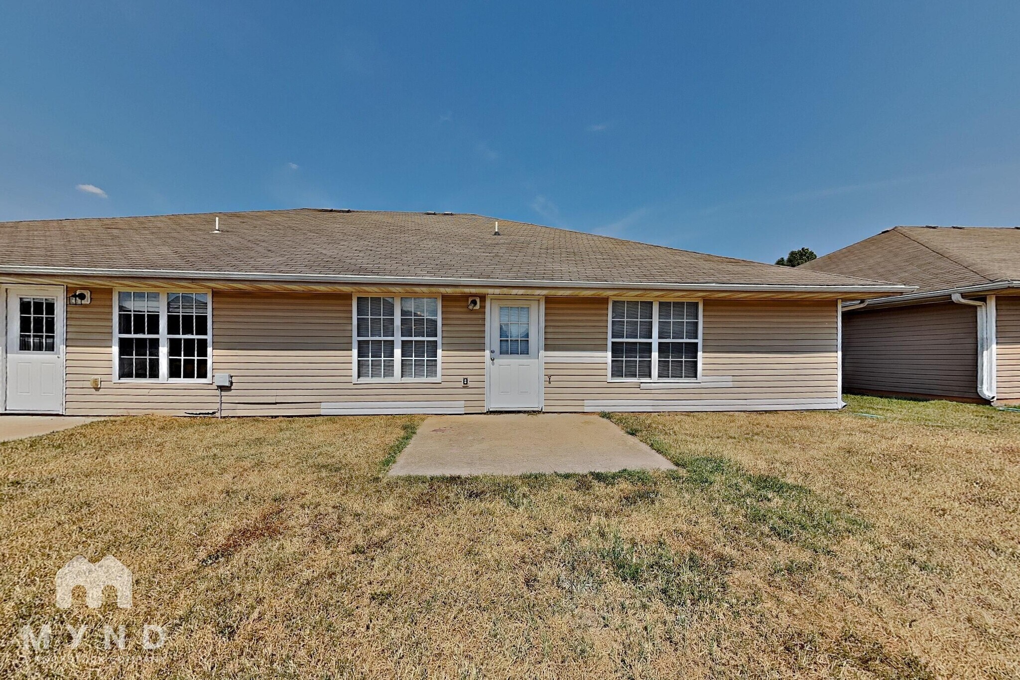 Building Photo - 2552 W Delmar St