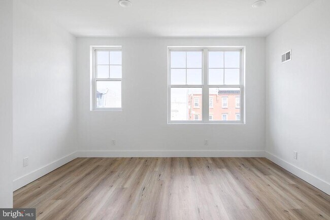 Building Photo - 3106 Clifford St