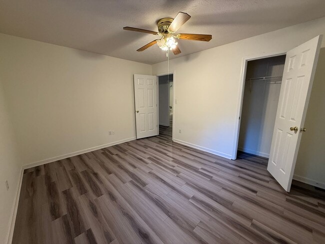 Building Photo - 1030/1032 Nash Ct