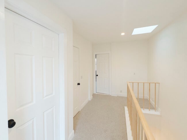 Building Photo - 1924 North St