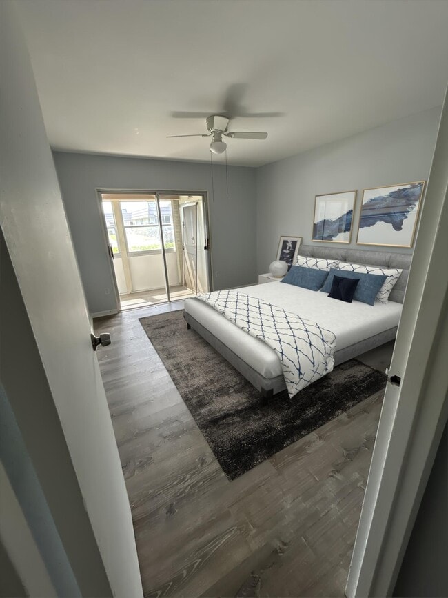 Building Photo - 5 Valencia A