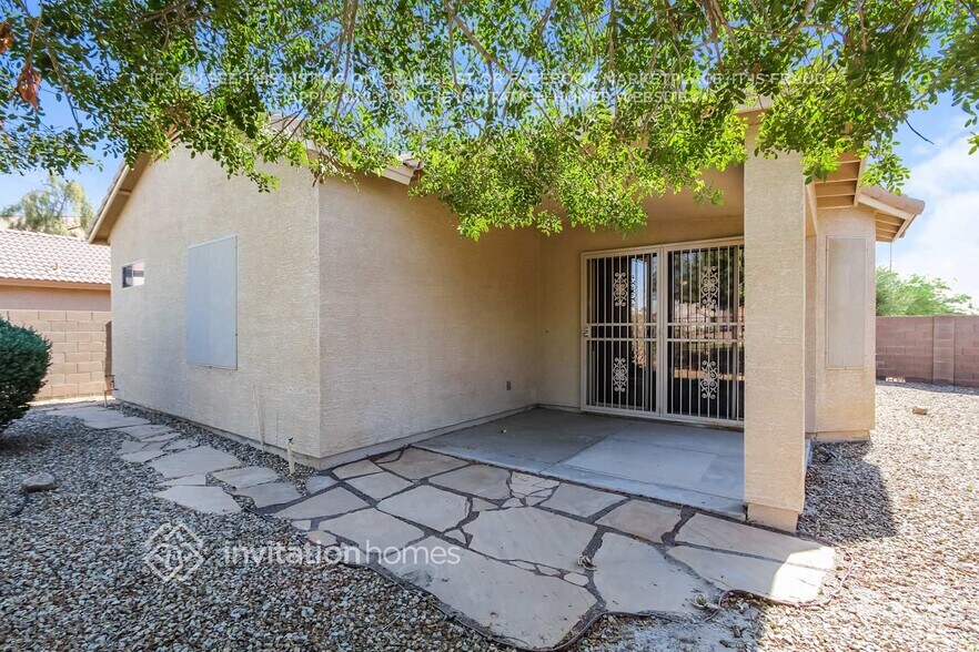 Building Photo - 1684 S 172nd Dr