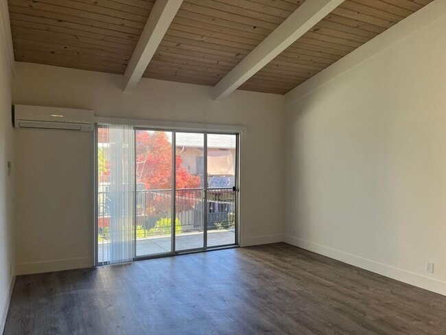 Building Photo - 241 Lafayette Cir