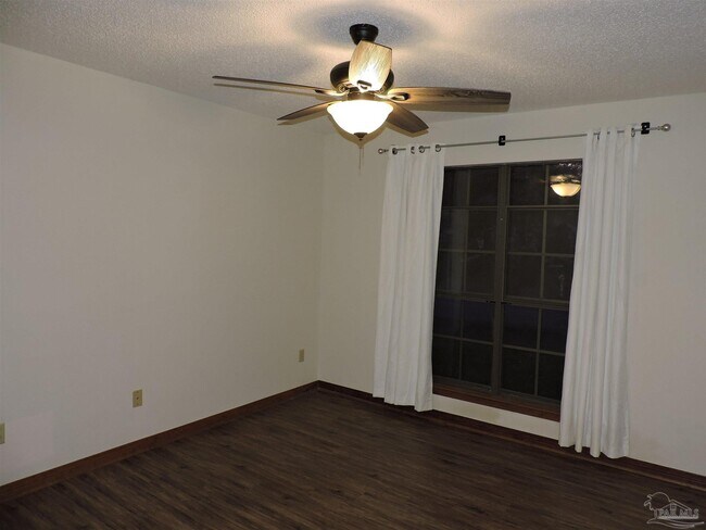 Building Photo - 3223 Windmill Cir