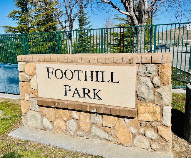 Building Photo - 2306 Cornflower Way