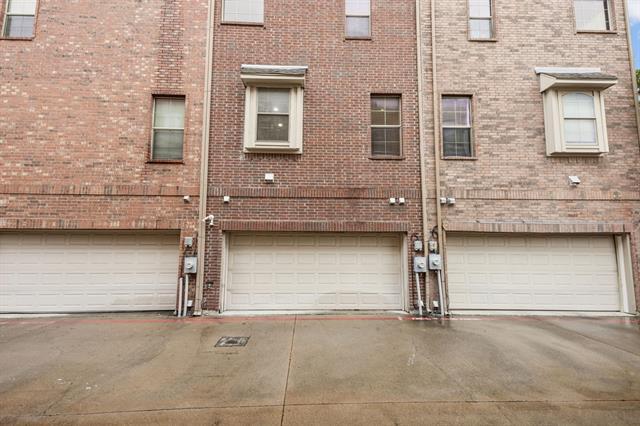 Building Photo - 2028 N Haskell Ave.