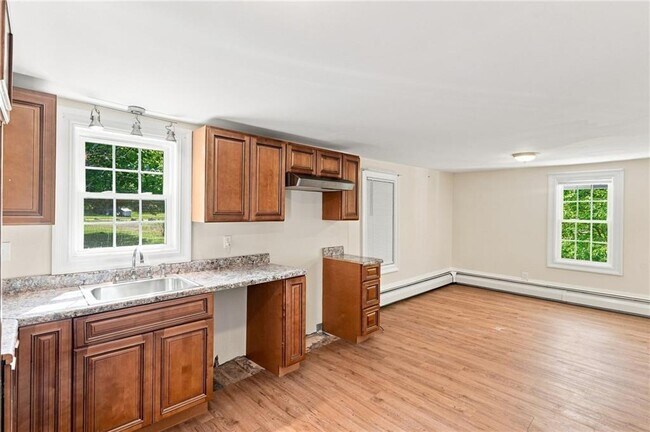 Building Photo - 37 Ryefield Rd