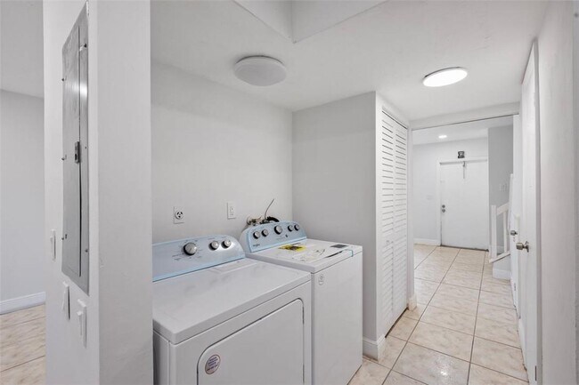 Building Photo - 2787 NW 196th St