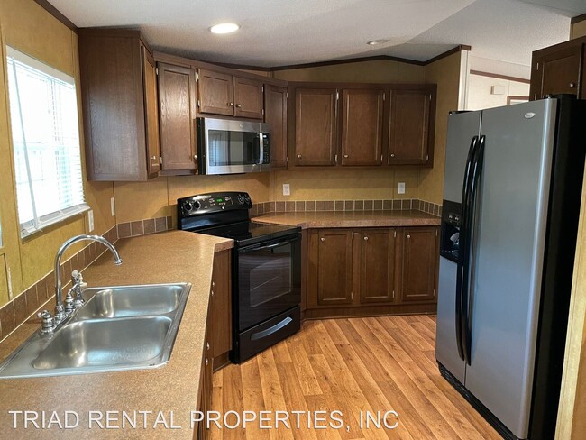 Building Photo - 3 br, 2 bath House - 200 MOSE GLOVER RD