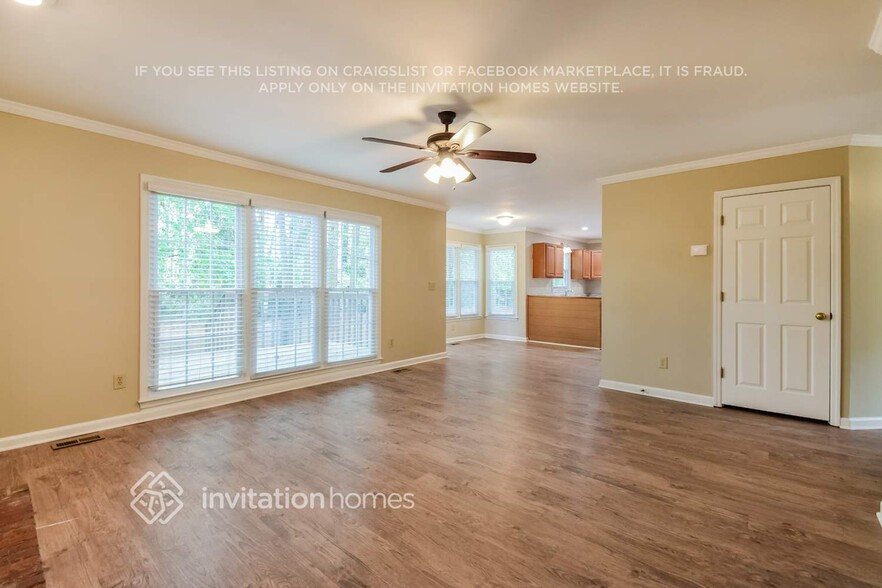 Building Photo - 2785 Briarfield Way NE