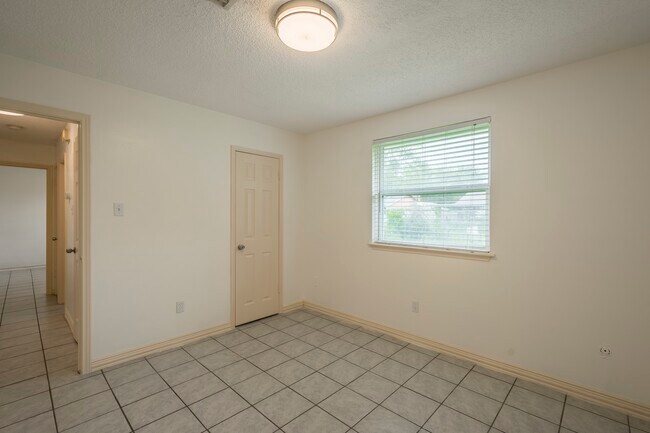 Building Photo - 13402 T C Jester Blvd